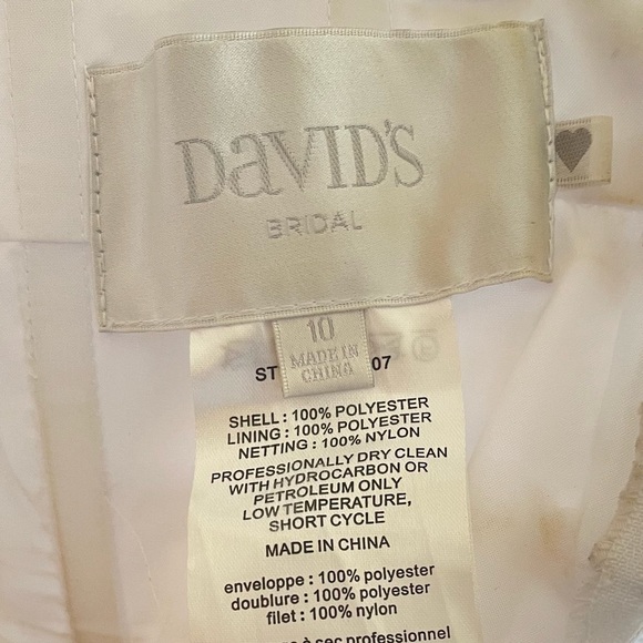 David’s Bridal Pleated Strapless Wedding Dress - Picture 12 of 13